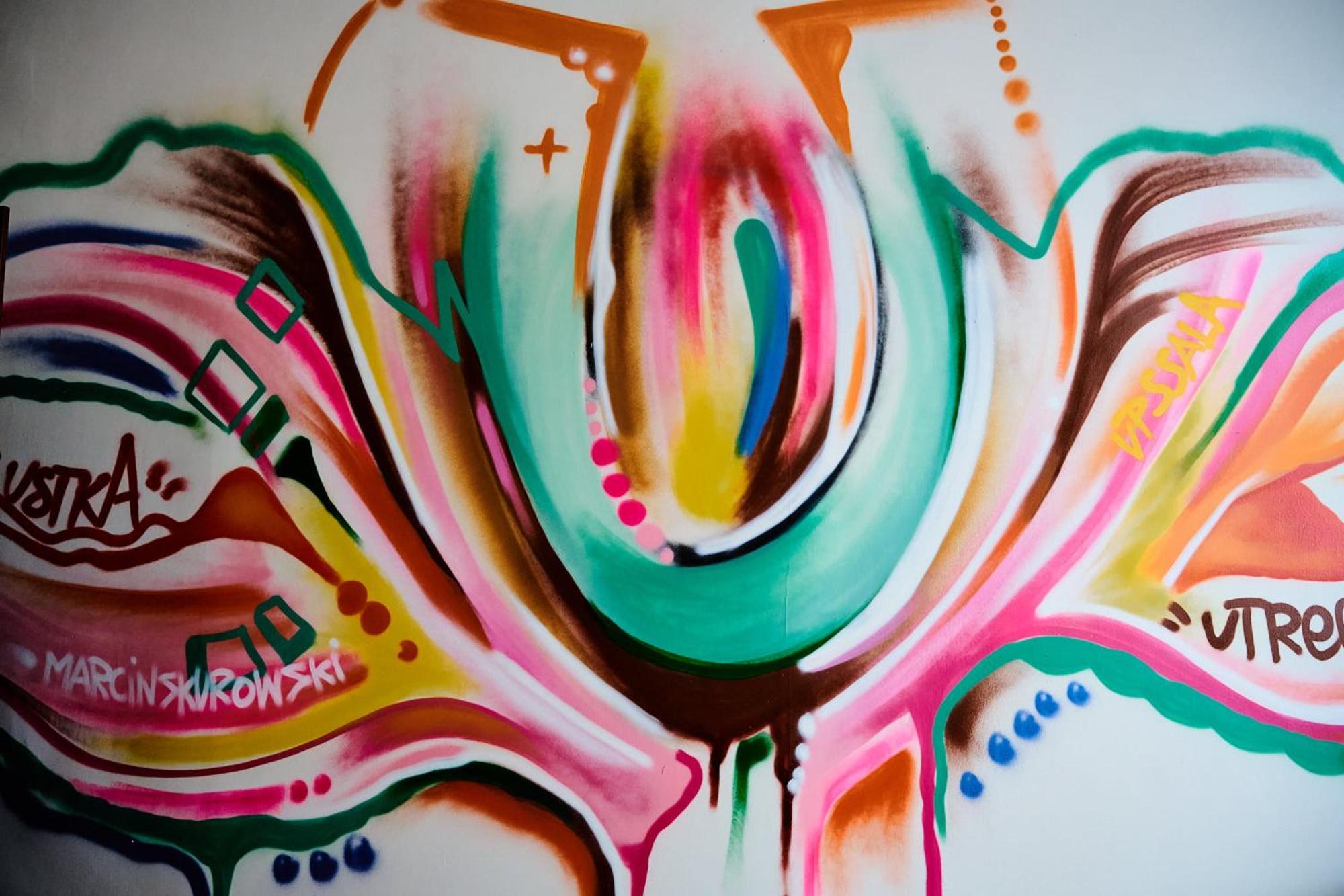 Hostel Graffiti คราคูฟ ภายนอก รูปภาพ